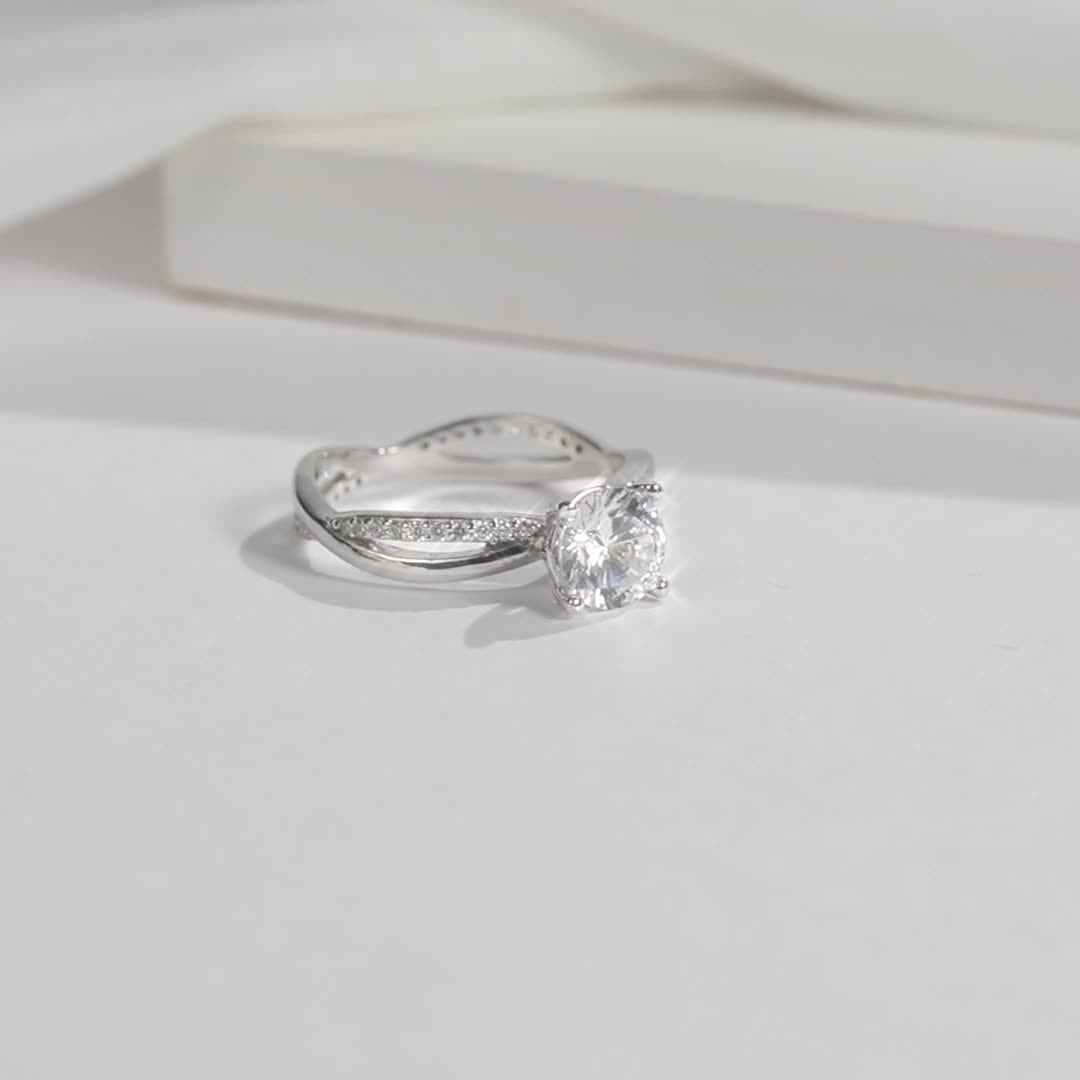 Twisted Round Moissanite Engagement Ring