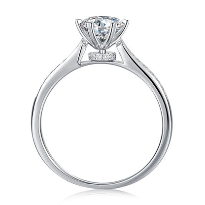 Round Cut Moissanite Ring