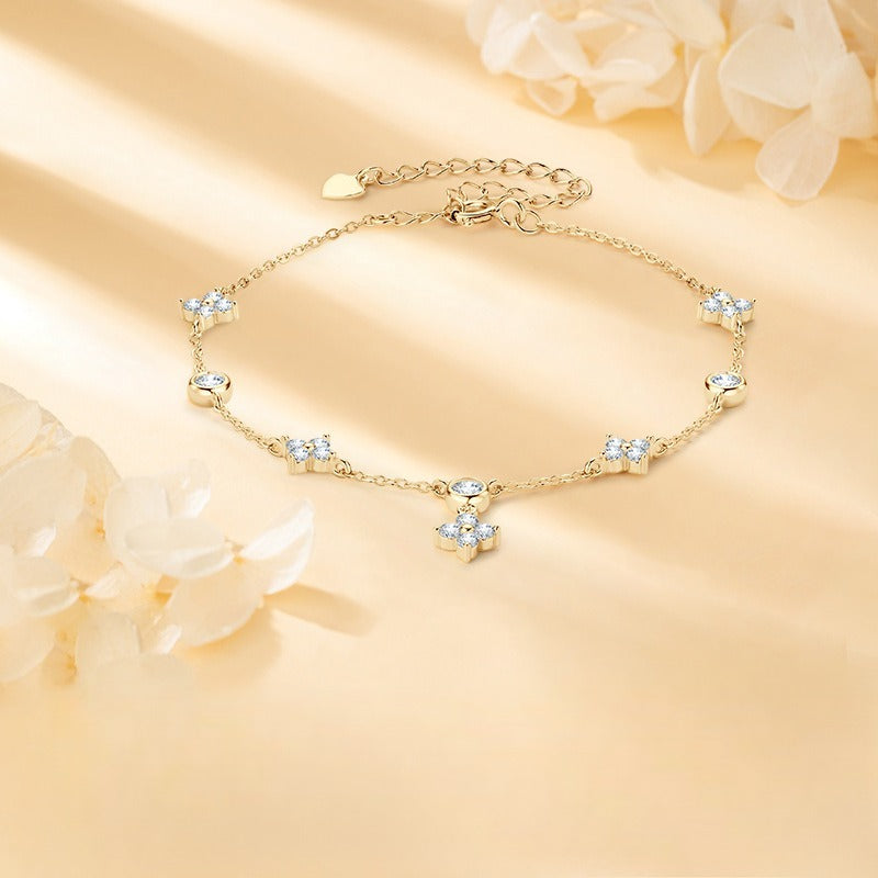 Classic Four-Leaf Clover Moissanite Bracelet