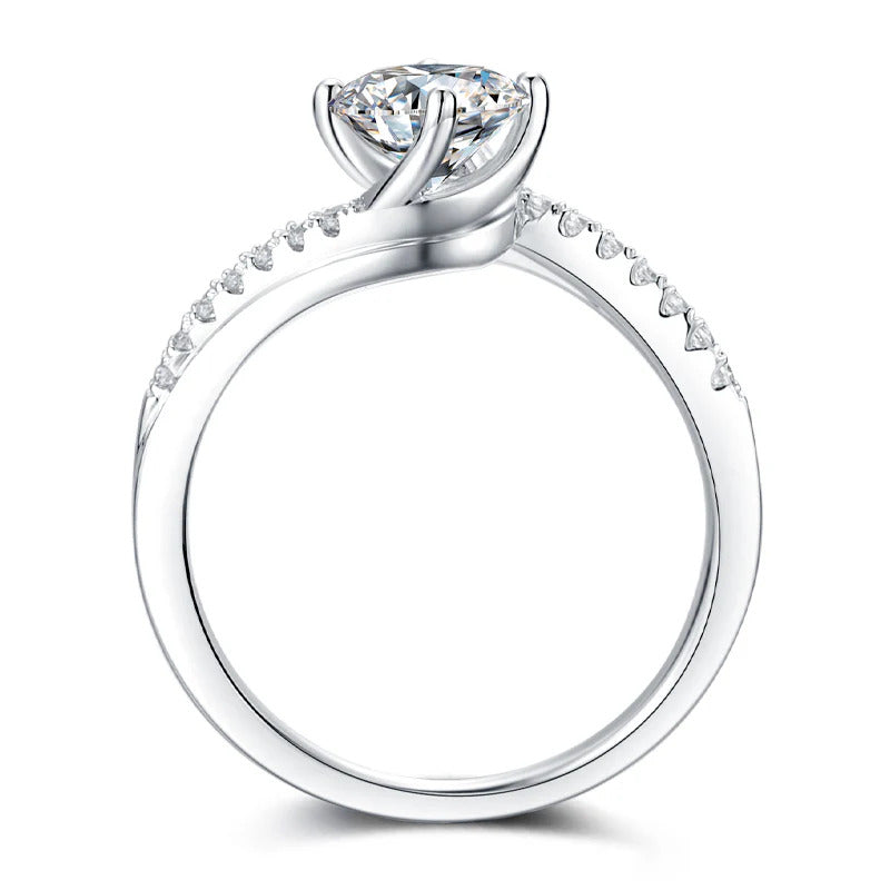 Round Cut Moissanite Twist Ring