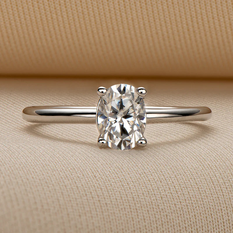 Oval Cut 1 Carat Moissanite Solitaire Ring