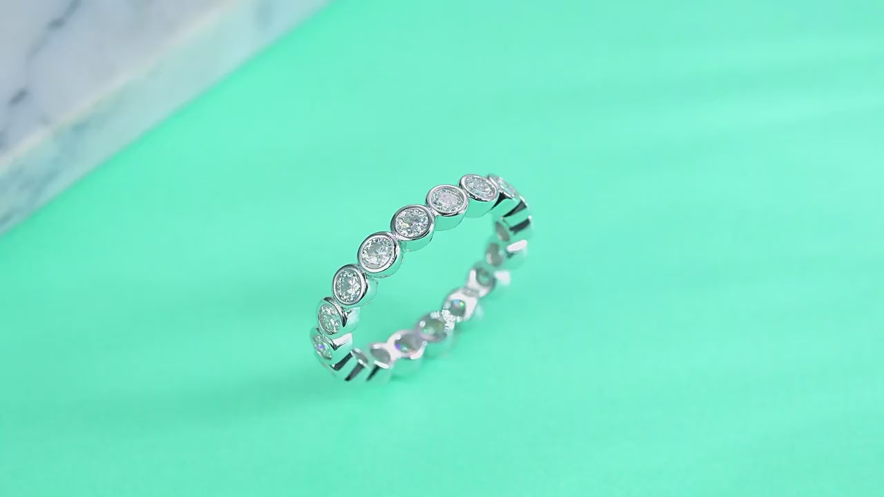 Round Brilliant Bezel Setting Moissanite Eternity Ring 