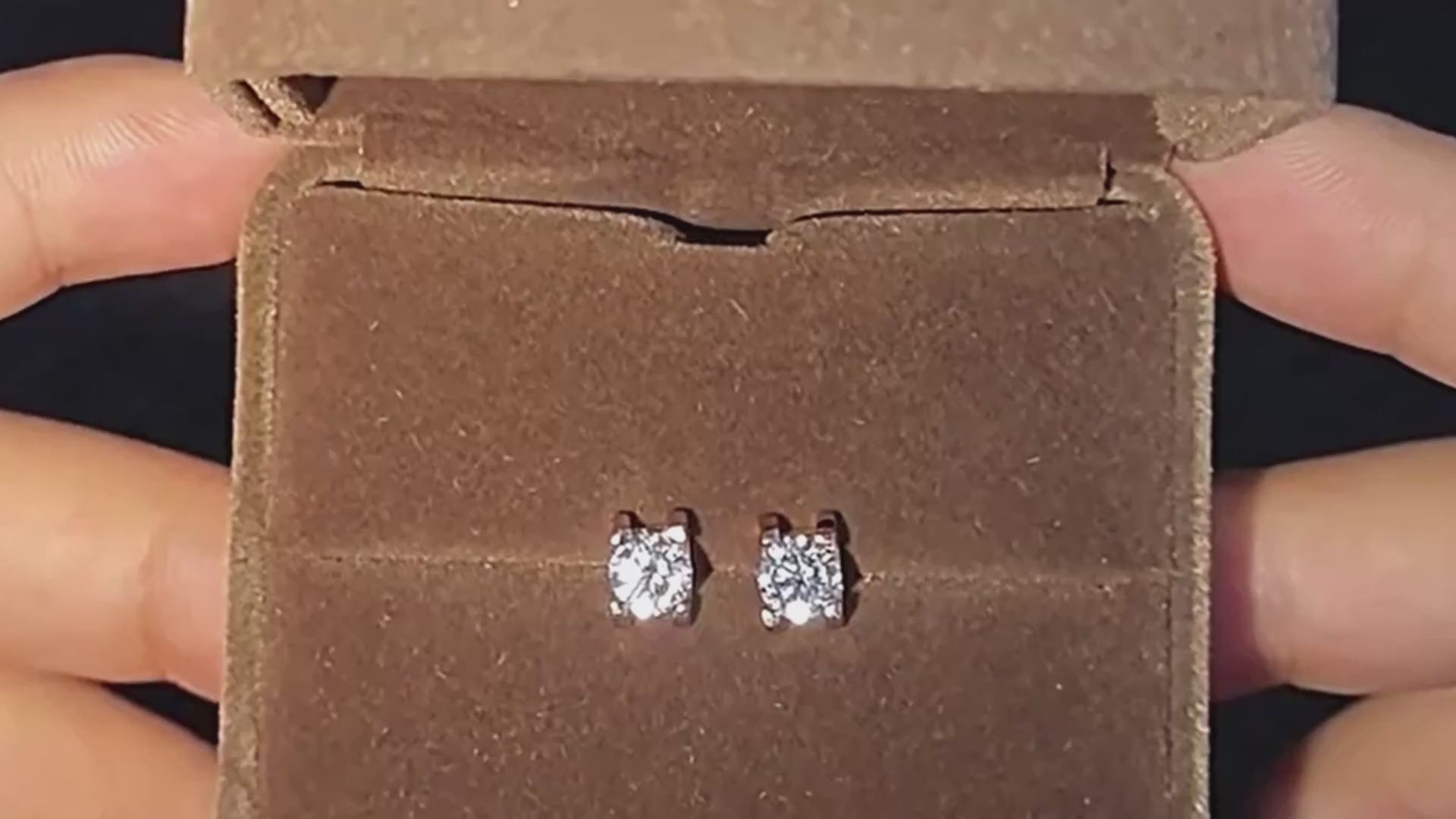 Moissanite Diamond Stud Earrings 